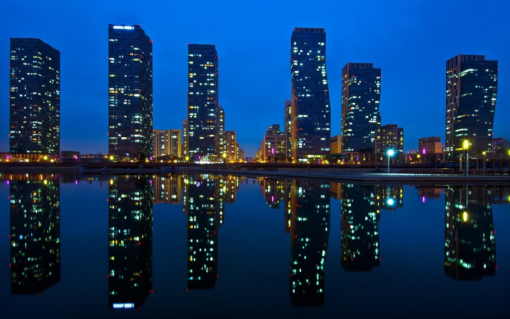 精彩对决！世界名校杯女足赛，英格兰对法国，播放英格兰女足对战瑞典女图片